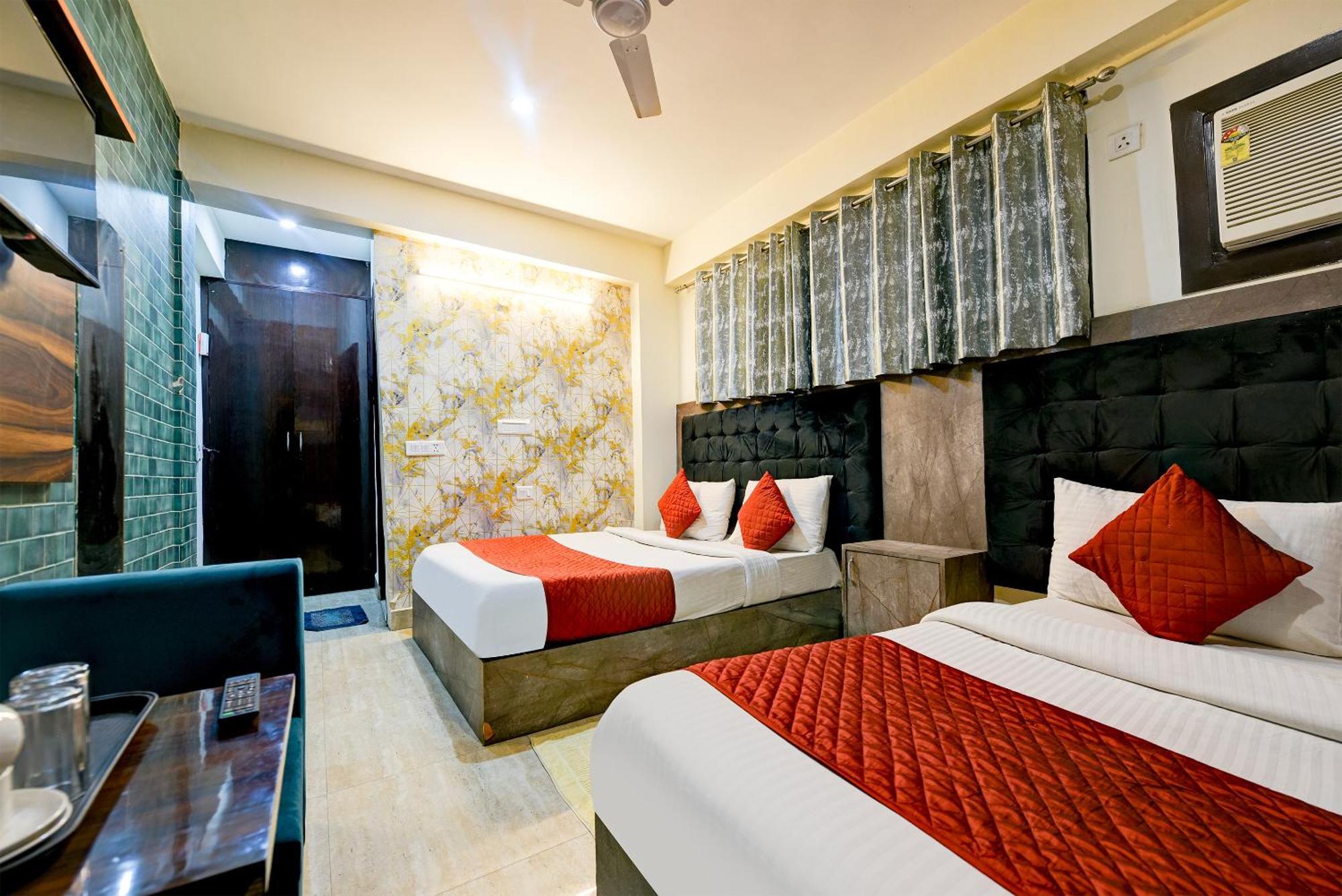 Hotel Square Plaza At Airport Nuova Delhi Esterno foto