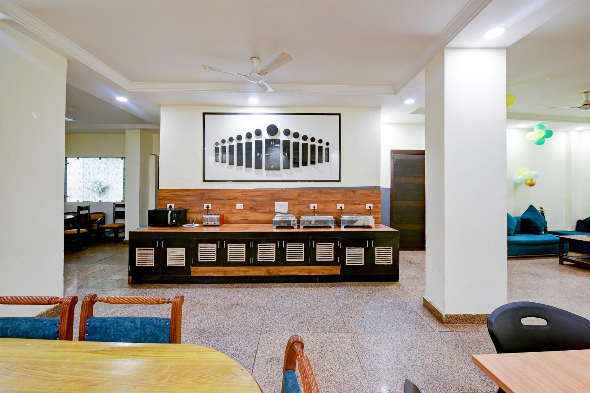 Hotel Square Plaza At Airport Nuova Delhi Esterno foto