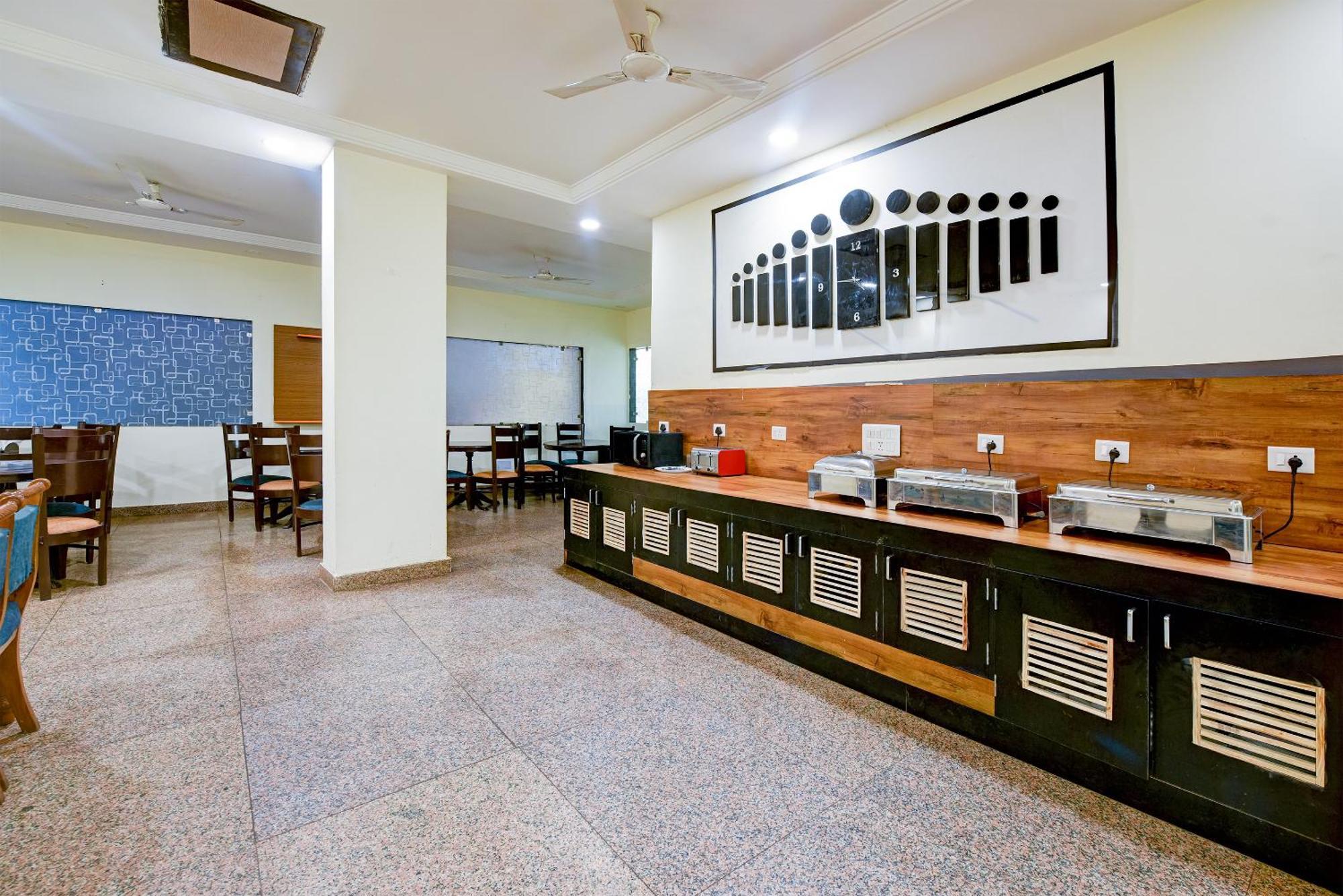 Hotel Square Plaza At Airport Nuova Delhi Esterno foto